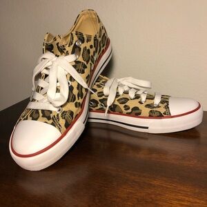 Animal Print Tennis Shoe Size 11